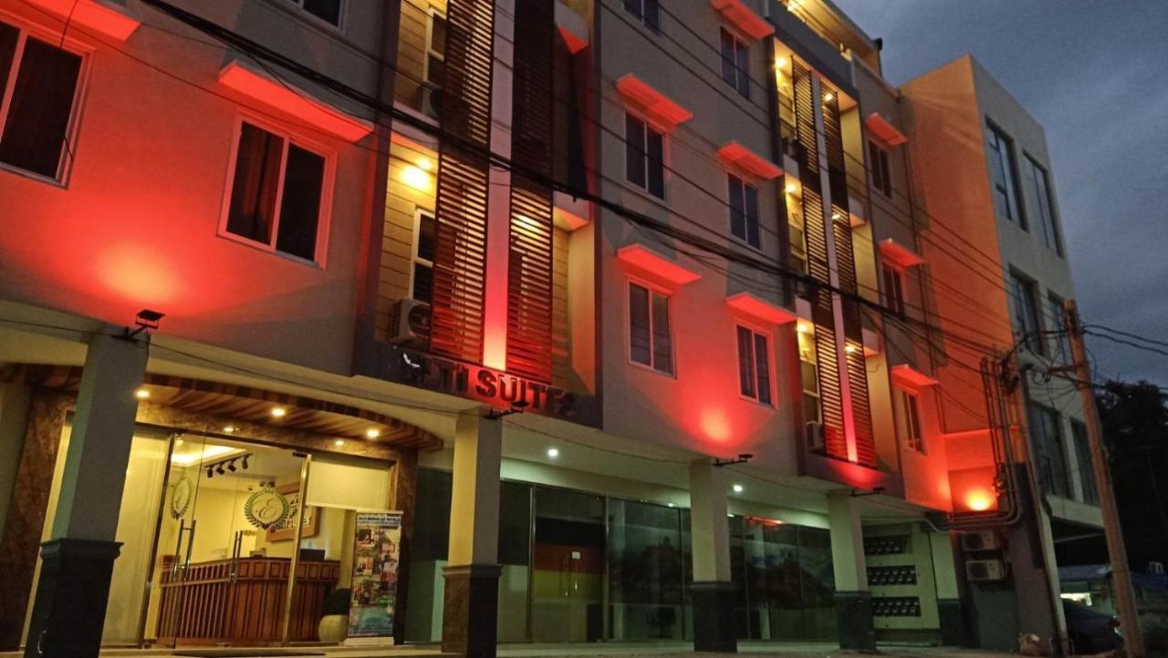 埃尔蒂套房酒店 安吉利斯 外观 照片