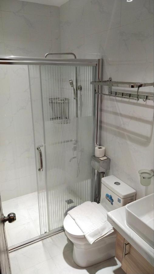 埃尔蒂套房酒店 安吉利斯 外观 照片